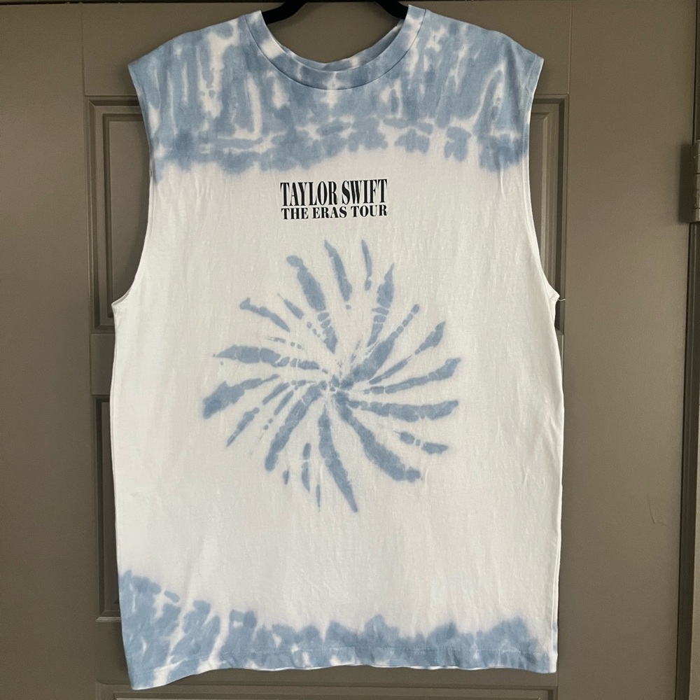 Taylor Swift The Eras Tour Cut Off  T Shirt L